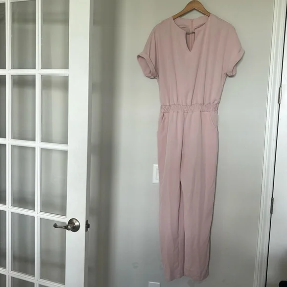 Women's Blush Pink Short-Sleeve Jumpsuit - Picture 1 of 10